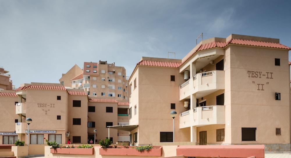 Apartamentos Tesy 拉曼加戴尔马尔梅纳 外观 照片