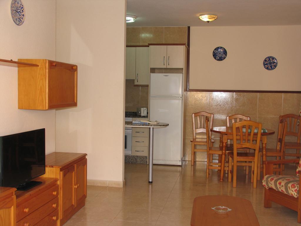 Apartamentos Tesy 拉曼加戴尔马尔梅纳 外观 照片